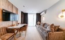 Duplex 4-местный 2-комнатный (№103, с видом на море и бассейн)
