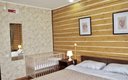 номер полулюкс с десткой кроваткой