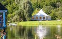 Беседка на воде
