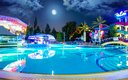 Аквапарк вечер