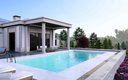 Villa-with-pool
