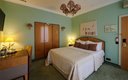Номер 2-местный (MOZER ROOM)