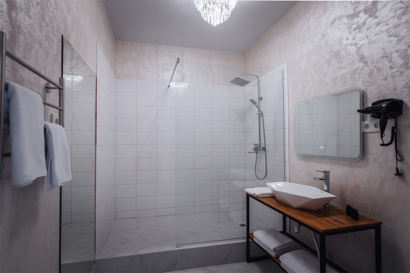 Семейный 4-местный (2 спальни)