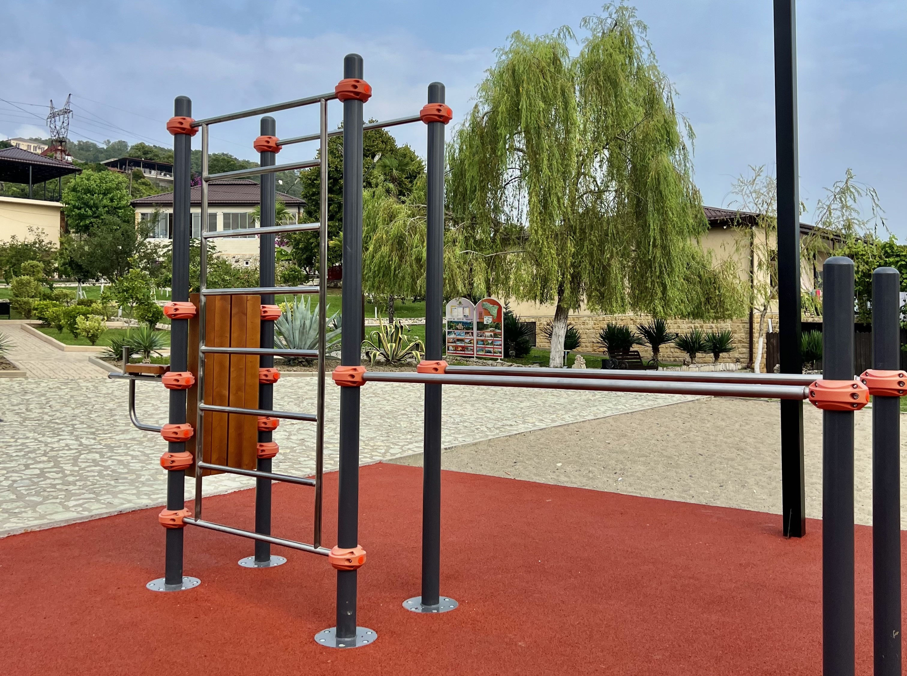 Спортивная площадка