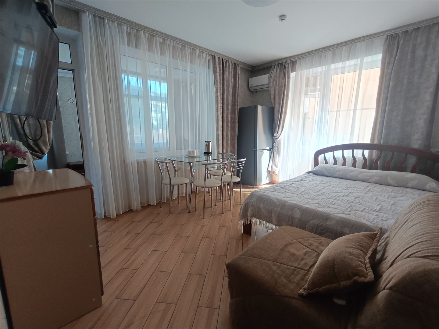 Номер 4-местный 2-комнатный (с отдельным входом)