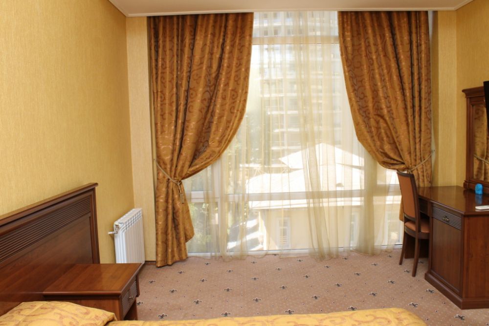 Делюкс 3-местный 2-комнатный (вид на море)