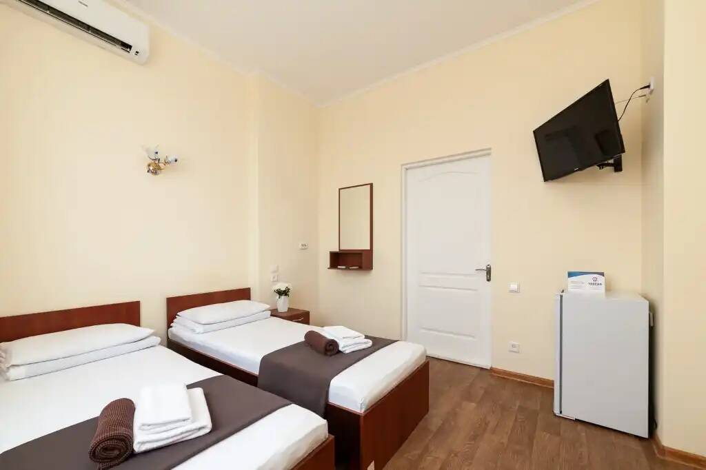 Стандартный Улучшенный 2-местный 1-комнатный (без балкона)