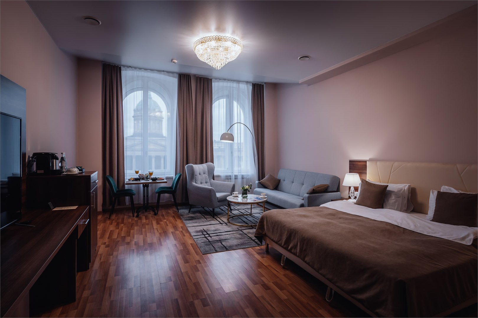 Люкс Семейный 6-местный 3-комнатный