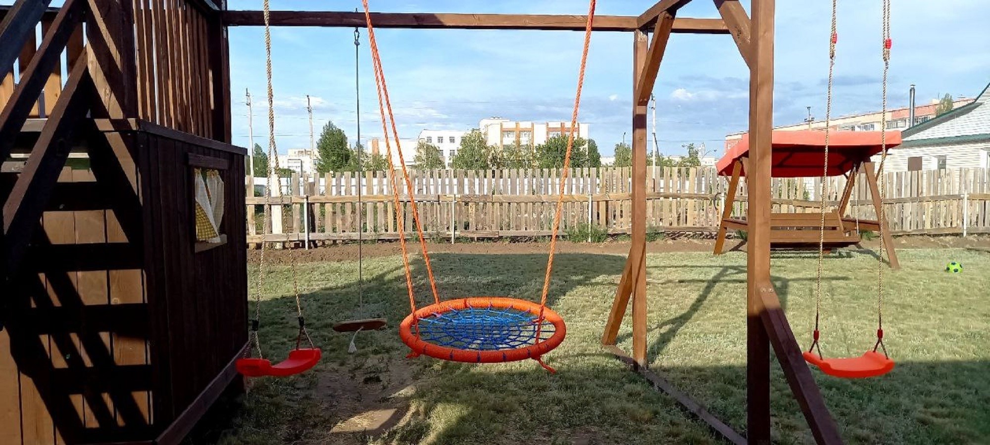 Детская площадка