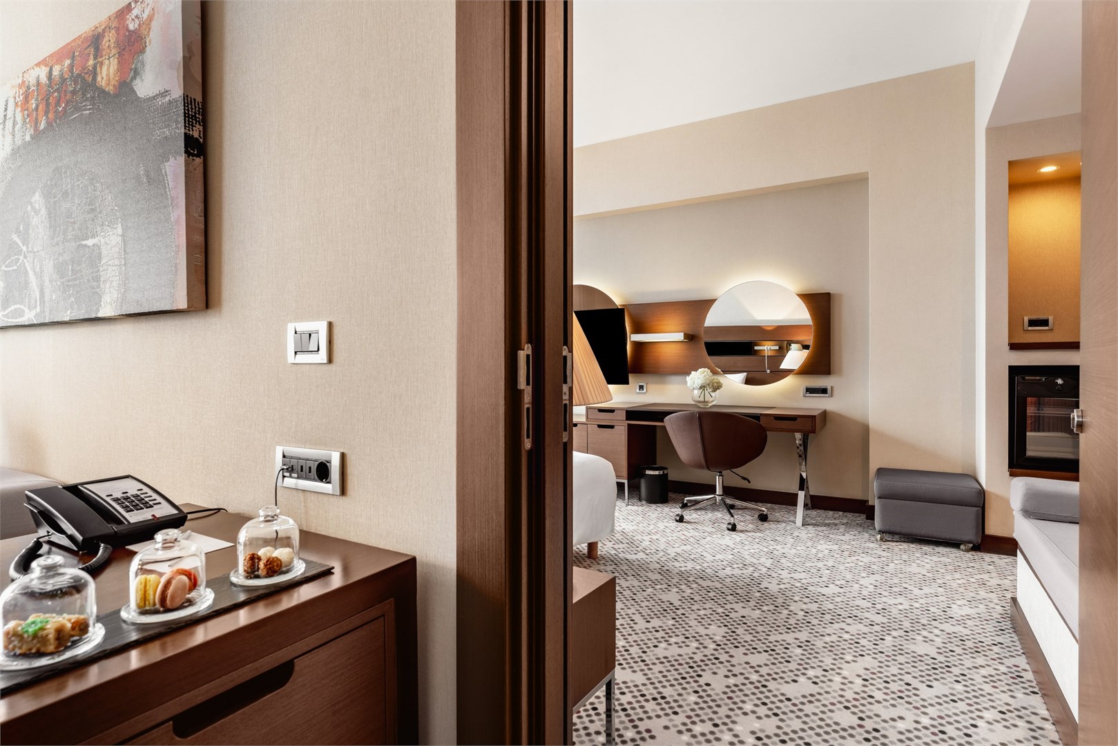 Люкс Джуниор 2-местный 2-комнатный