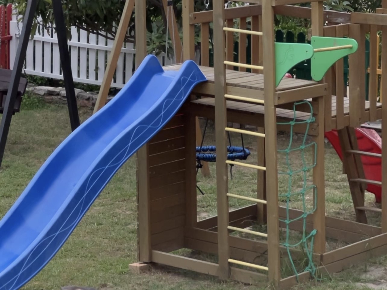 Детская площадка