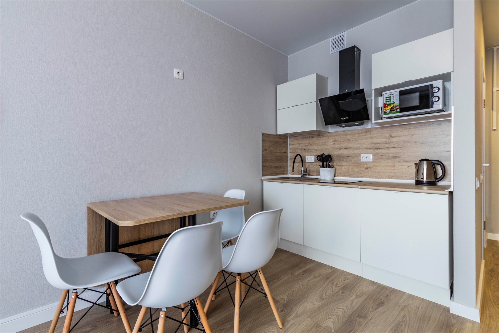 Vdali Poshtel на Тверитина 41