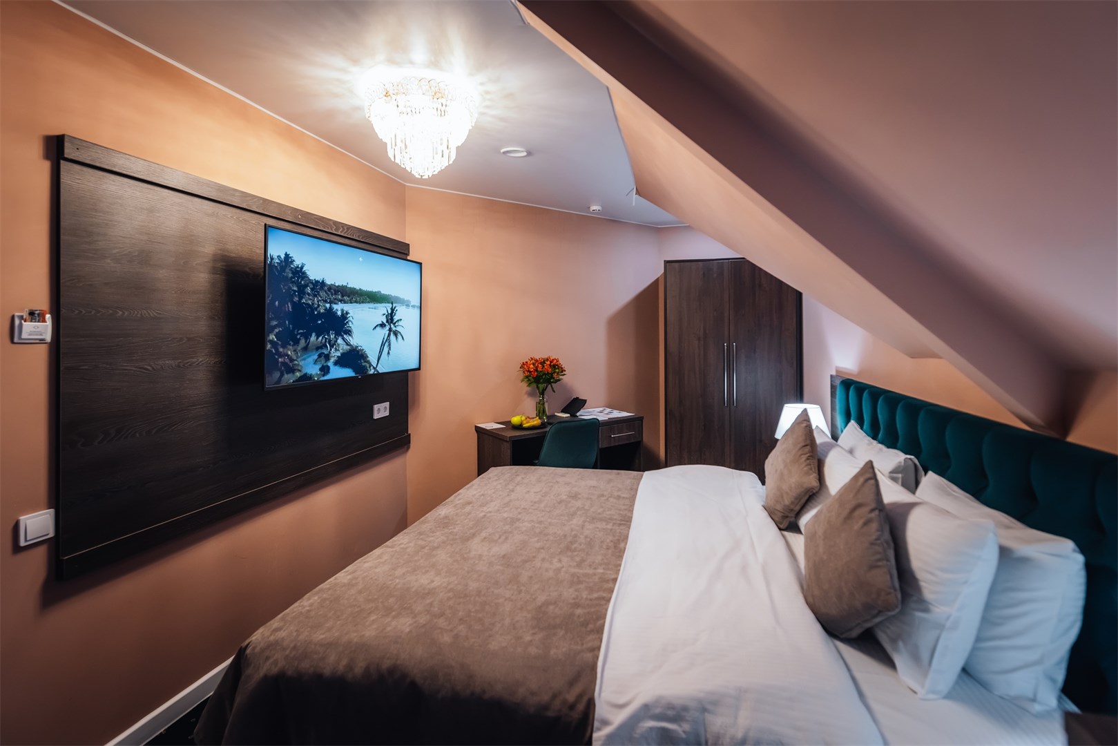 Стандартный 2-местный (мансарда)