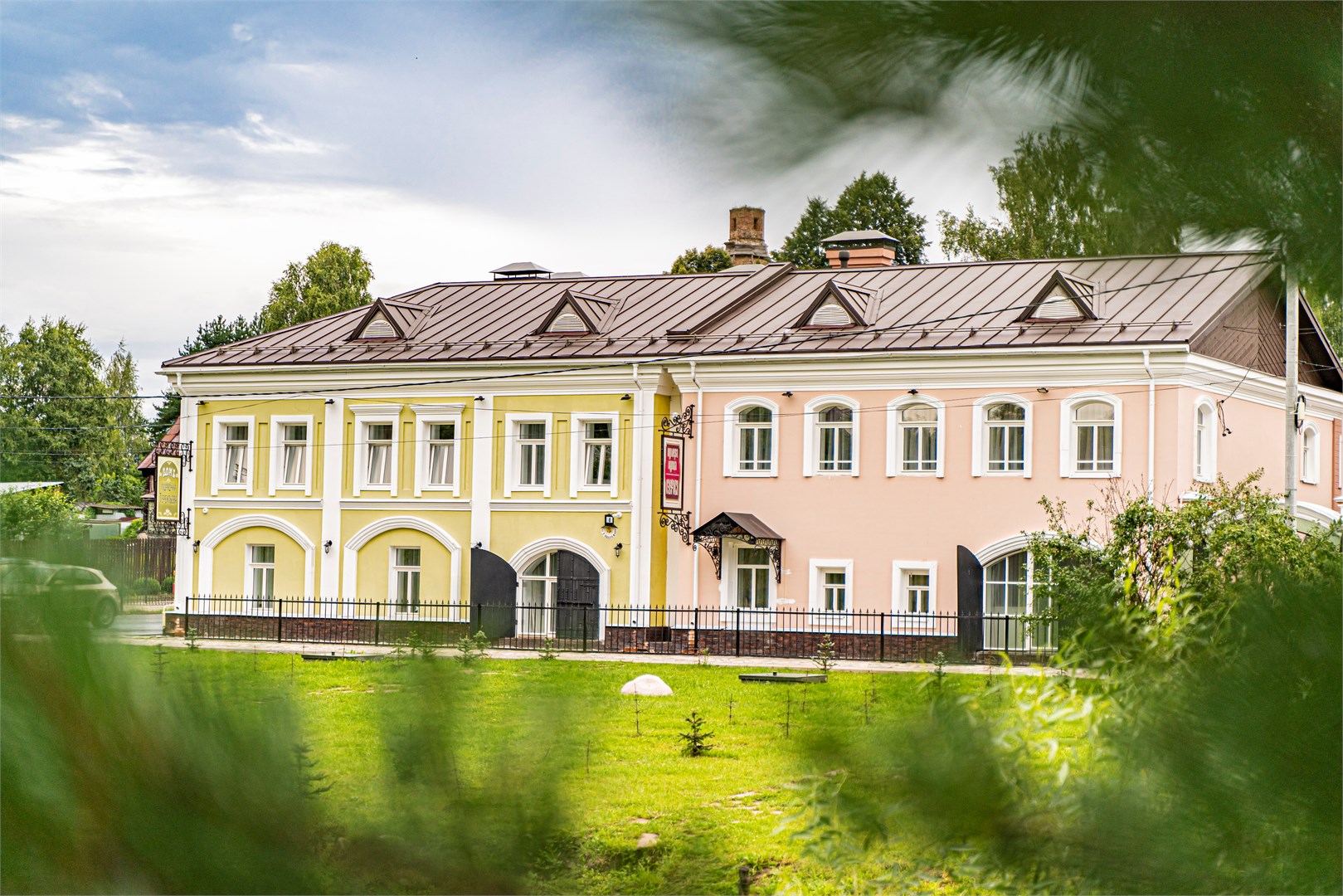 Делюкс  Нумера купца Озерова 5*