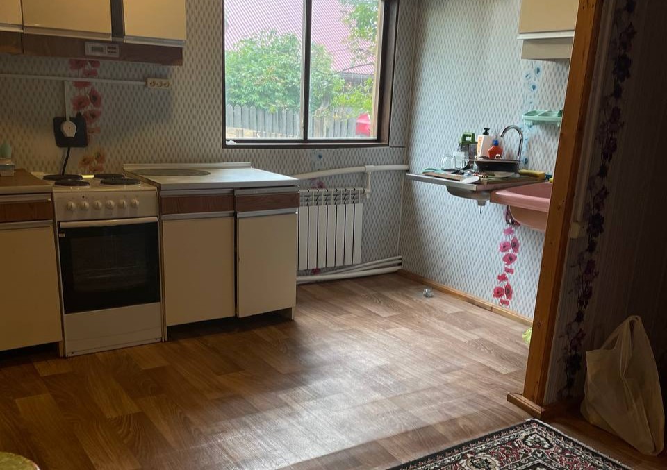 Белоярский горячий источник