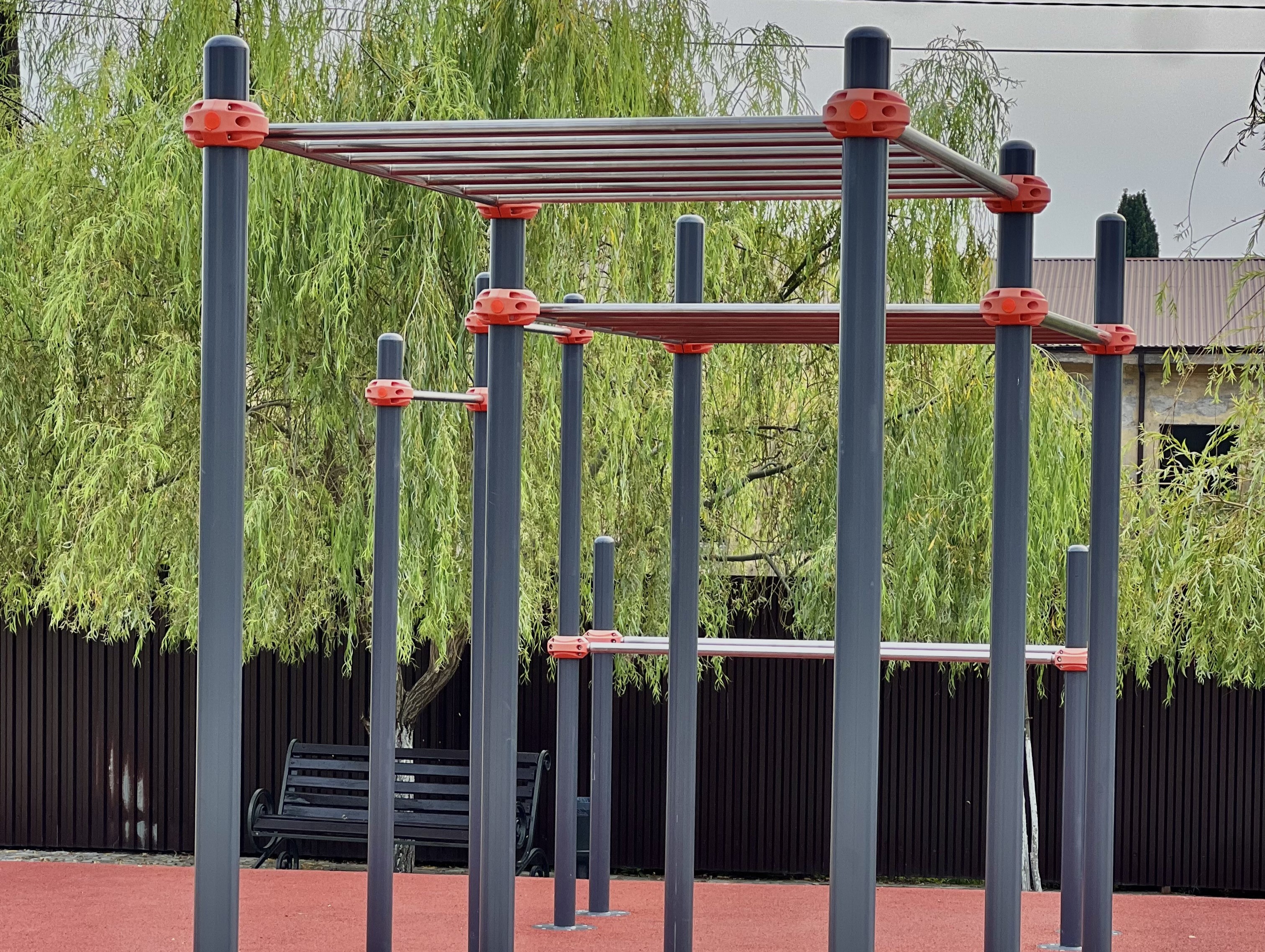 Спортивная площадка