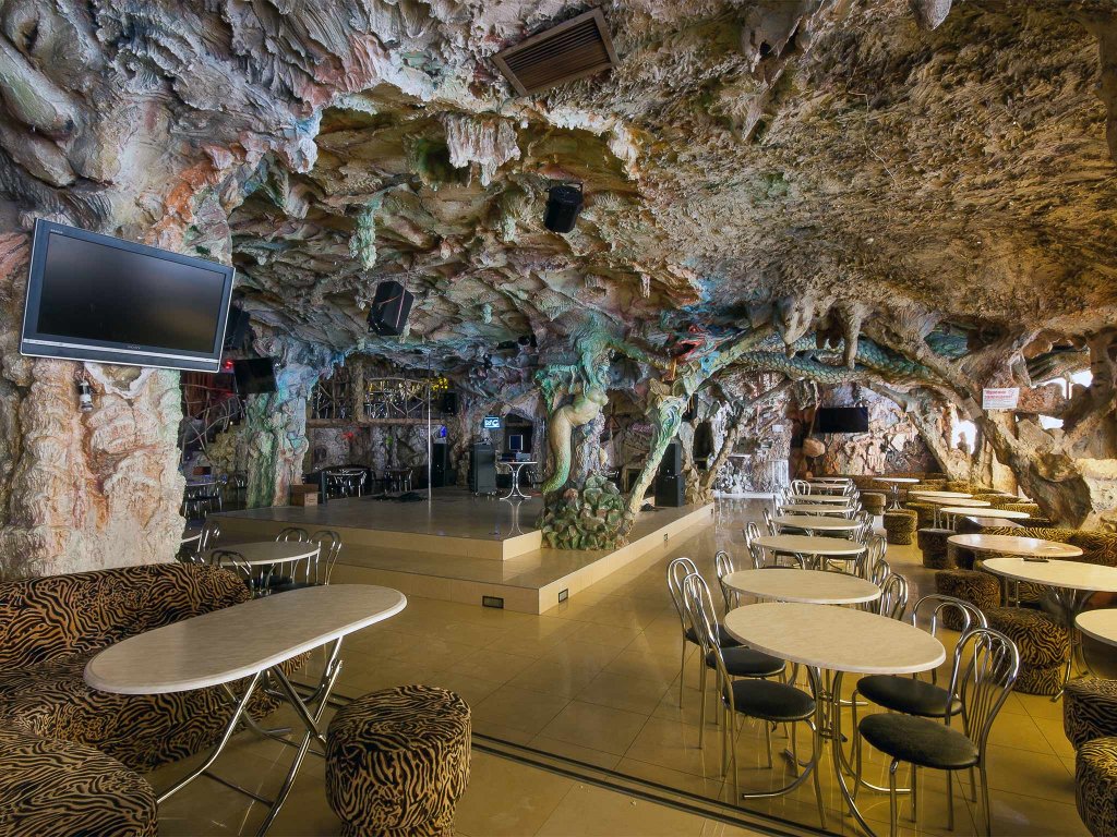 Гостиница пещера алушта