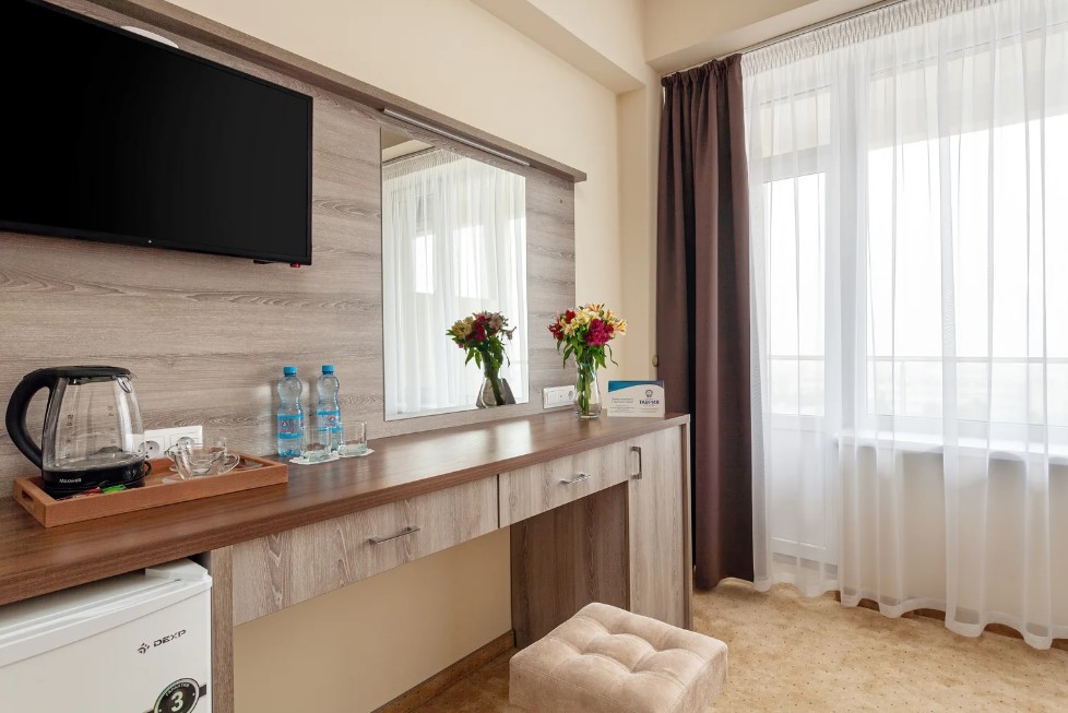 Люкс 3-местный 2-комнатный (с балконом)