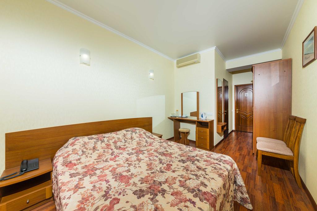 Стандартный 2-местный с балконом.jpg2