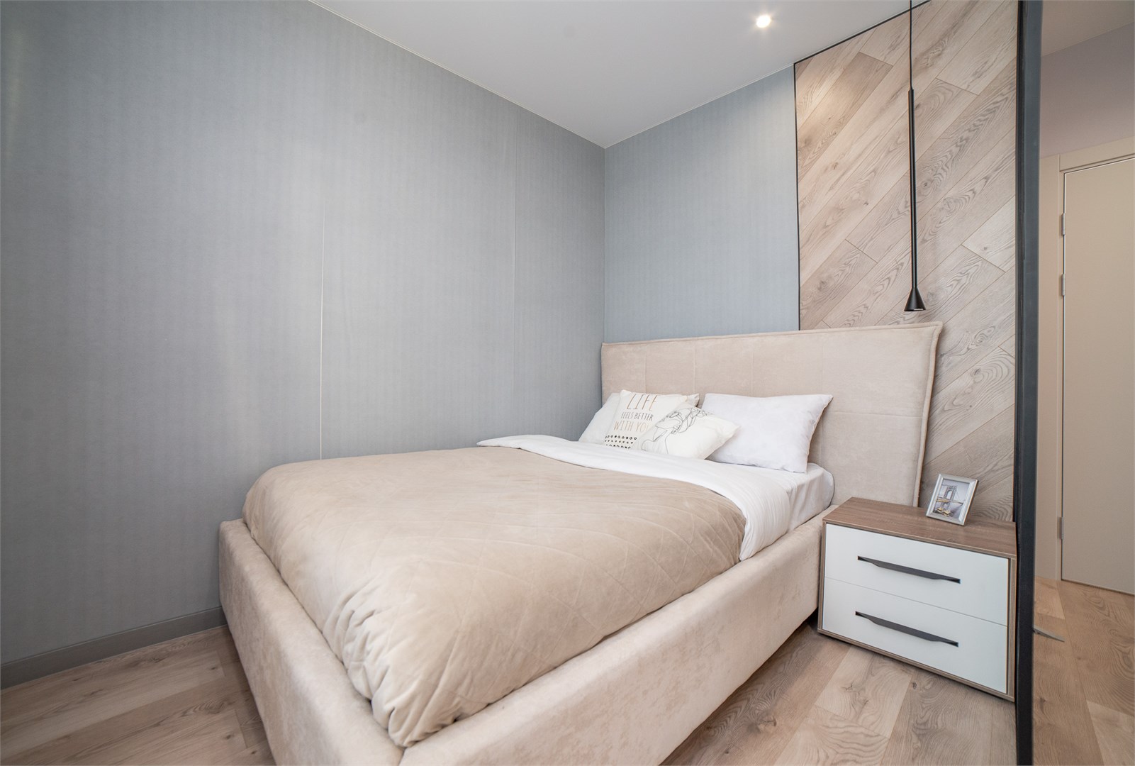 BeGuest на Шаронова 31