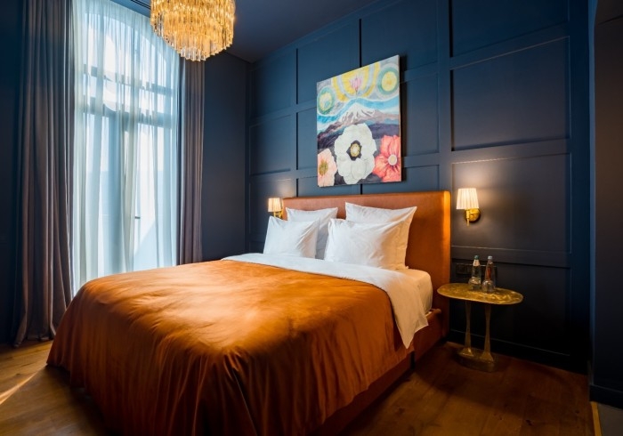 Zorba & Bond Boutique Hotel