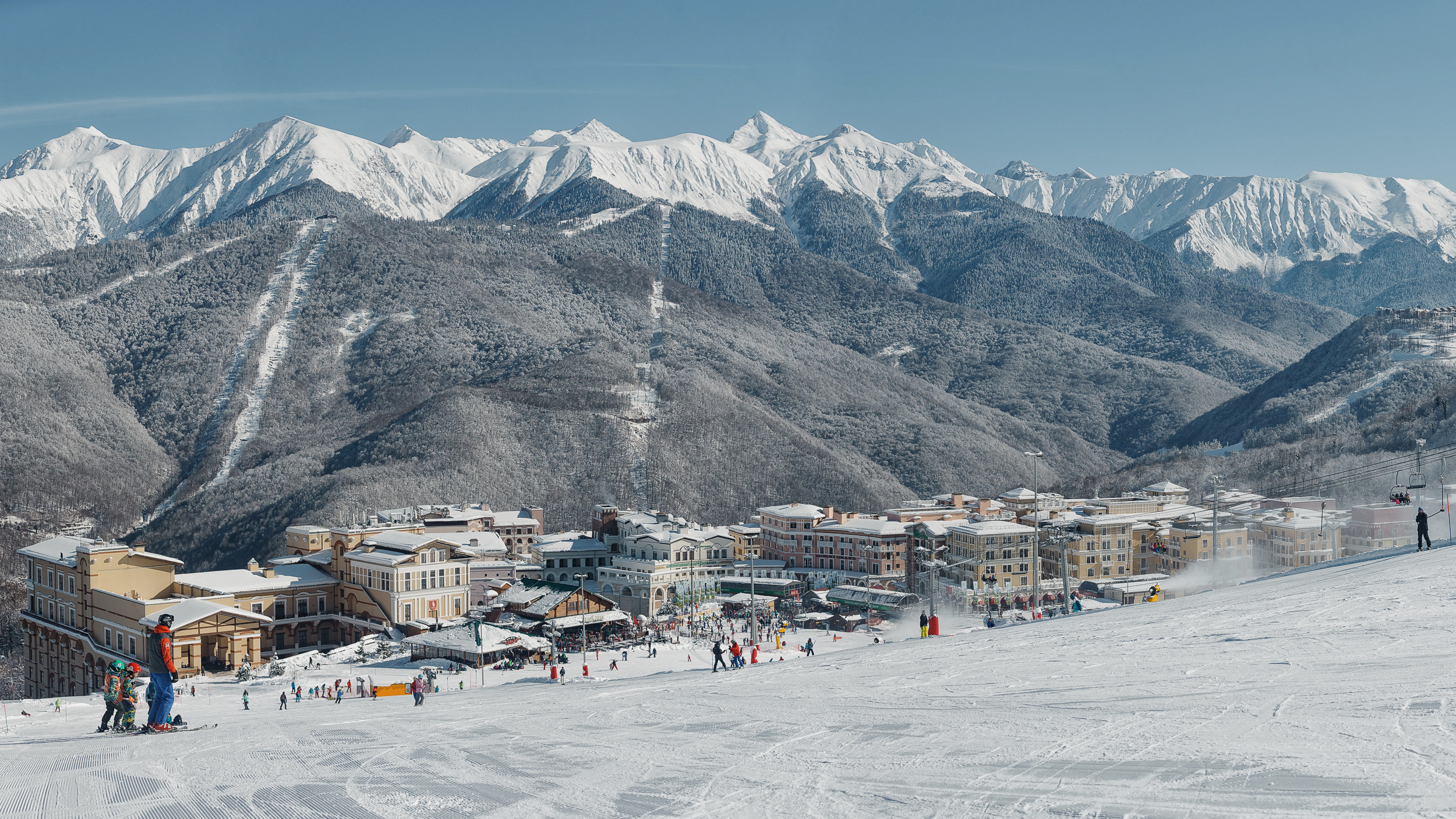 Зимняя панорама и активности