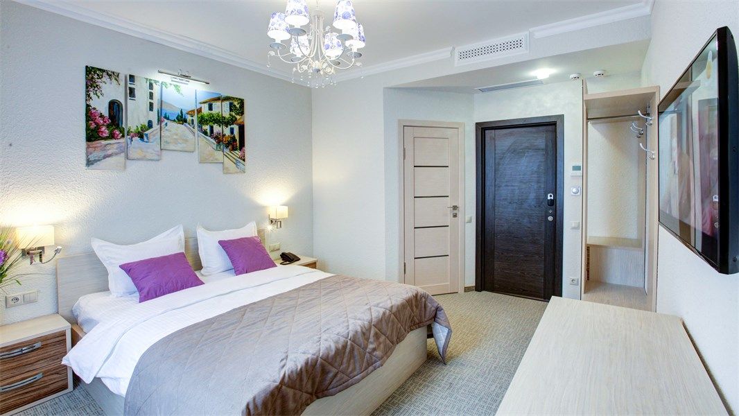 Фотография Супериор 3-местный (King)