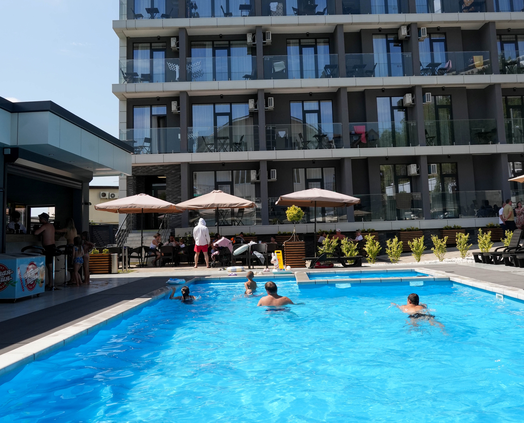 Lavicon Apart 3*