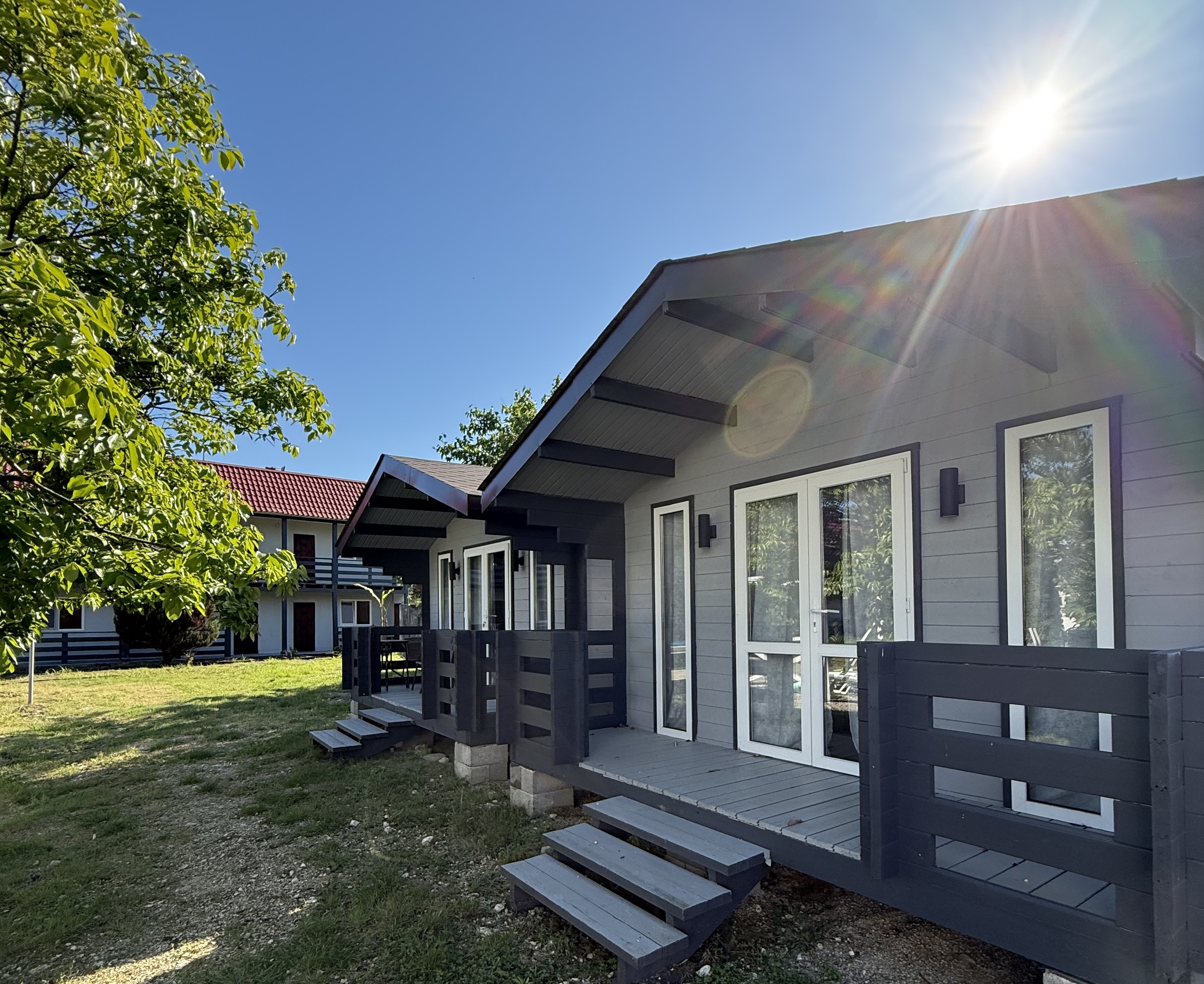 Абхазский дворик, Цандрипш