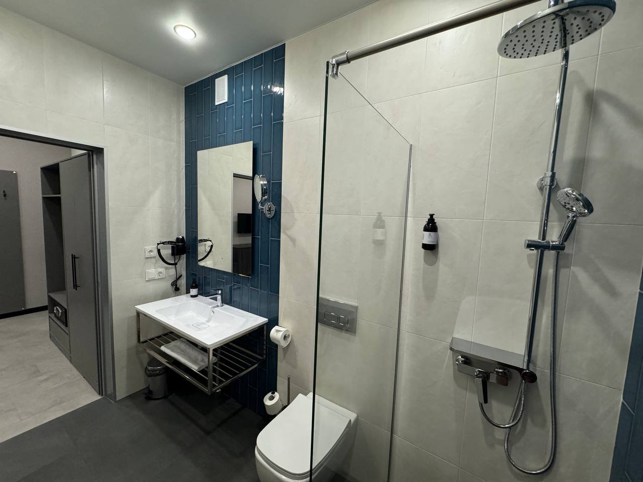 Джуниор сюит 2-местный 2-комнатный (Улучшенный)