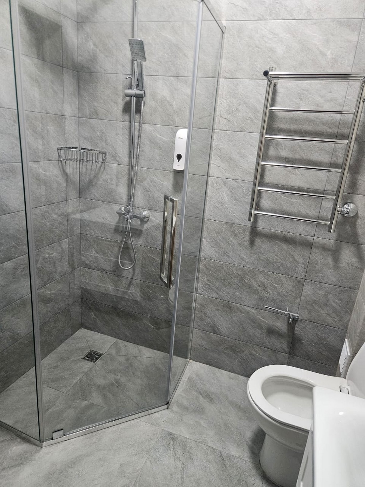 Апартаменты 4-местный 1-комнатный (с балконом)