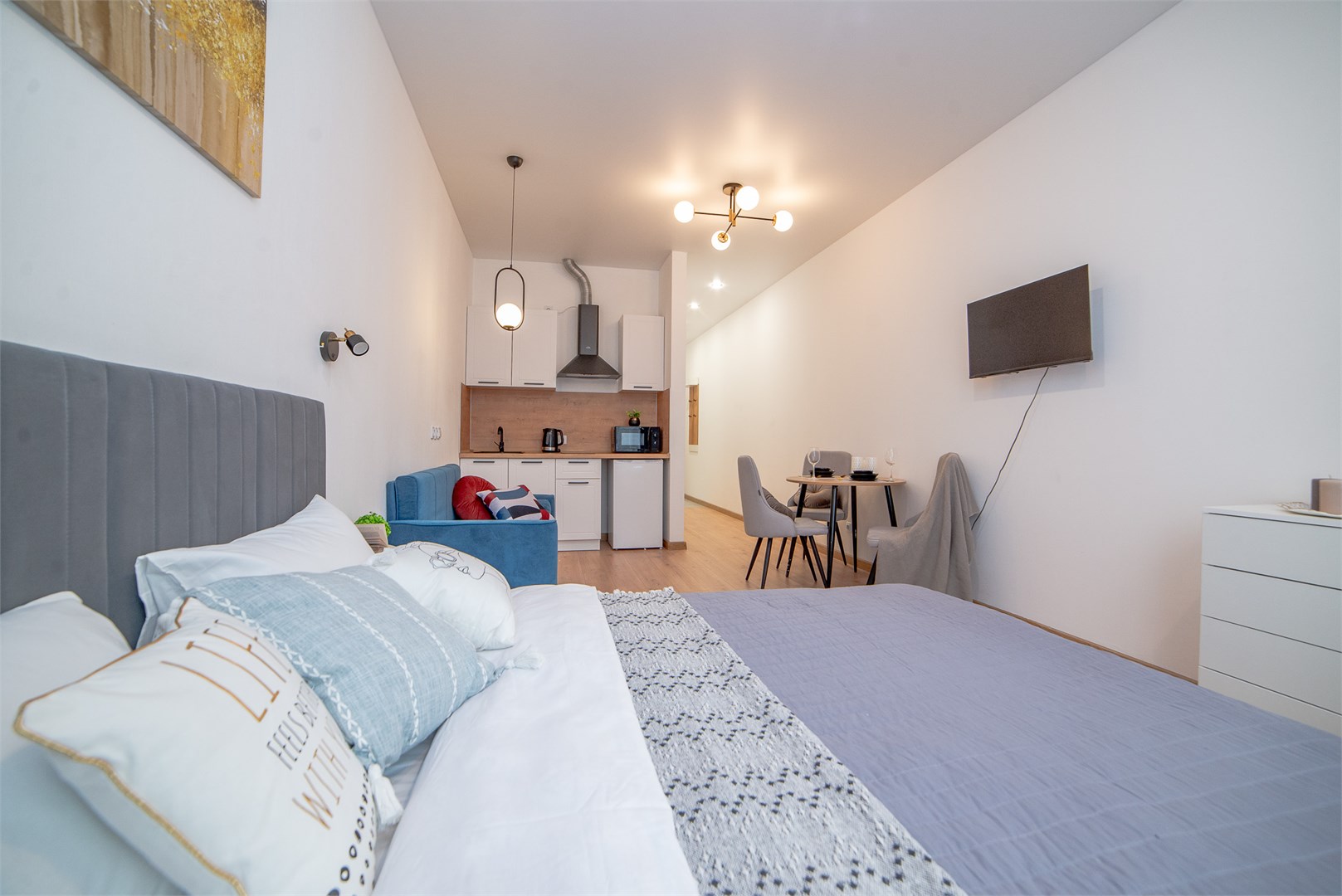 BeGuest на Радищева 41
