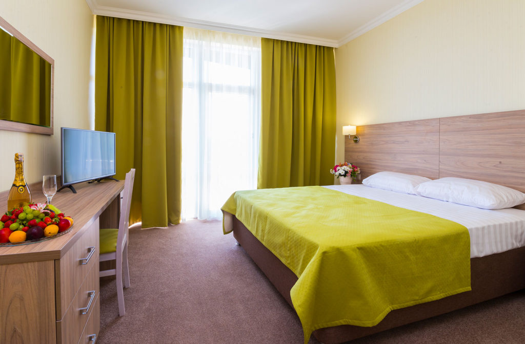 Золотой якорь(Гудаута)