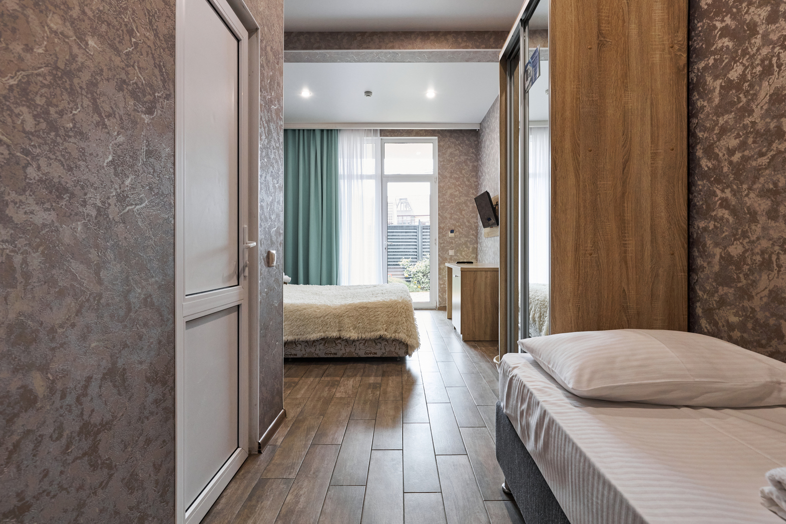 Джуниор сюит 3-местный 1-комнатный