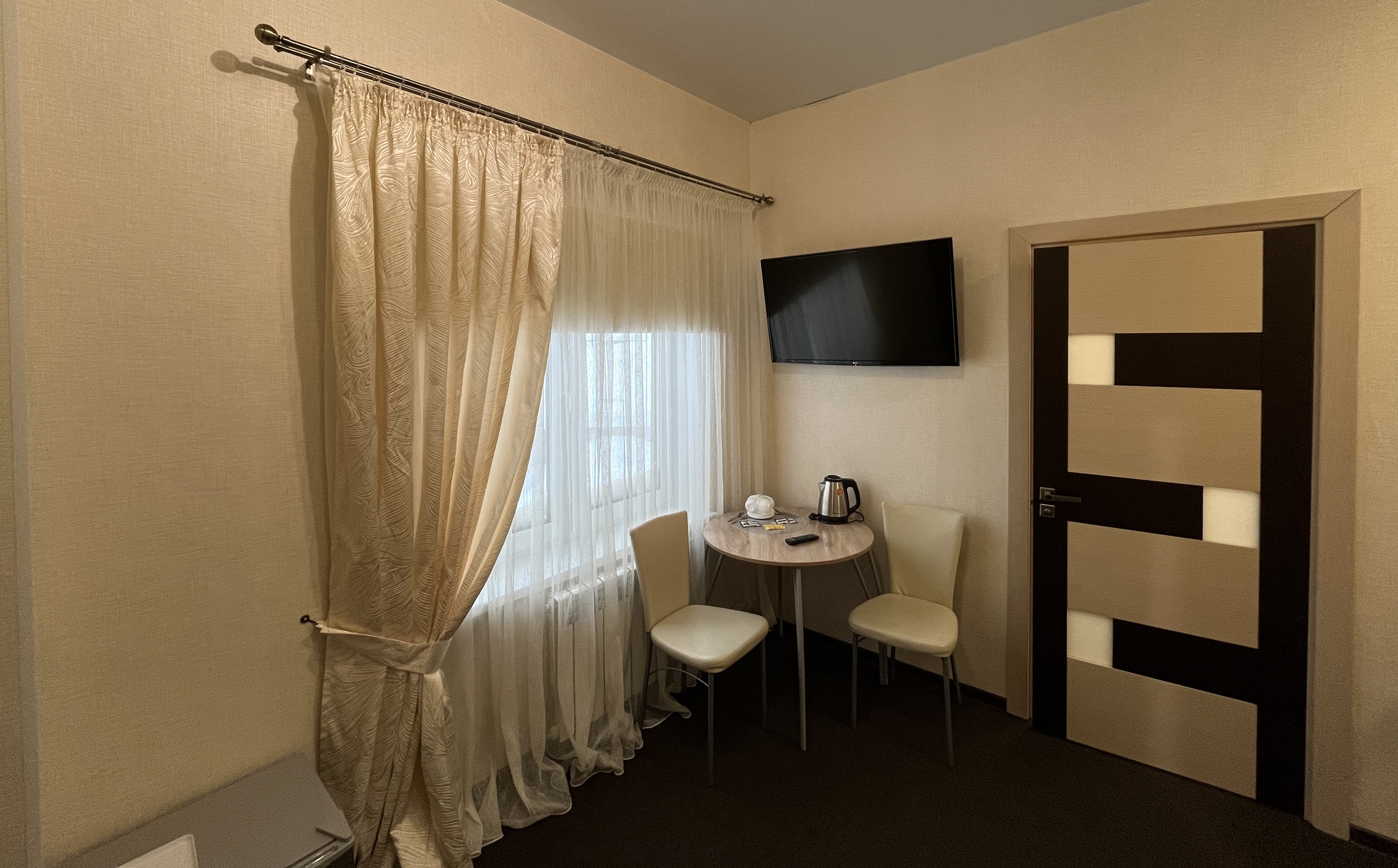 Люкс семейный 2-местный 2-комнатный