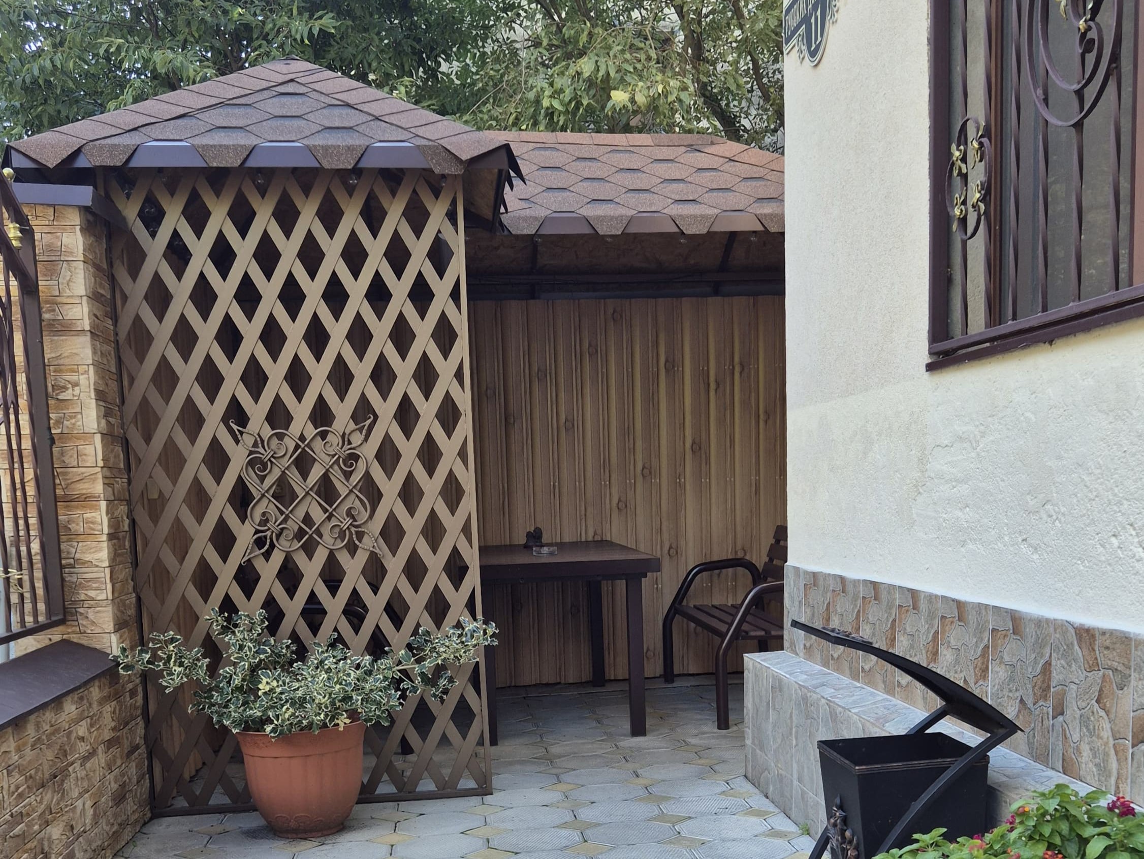 Горный ручей (Гагра)