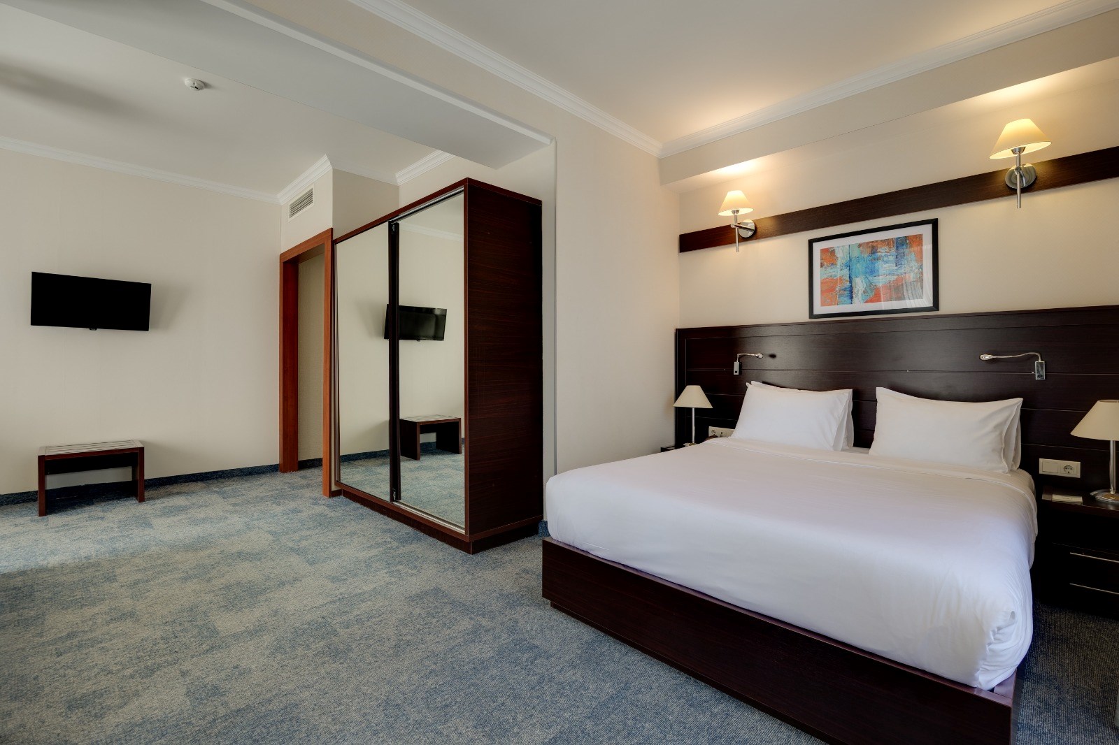 Astoria 4* Hotel