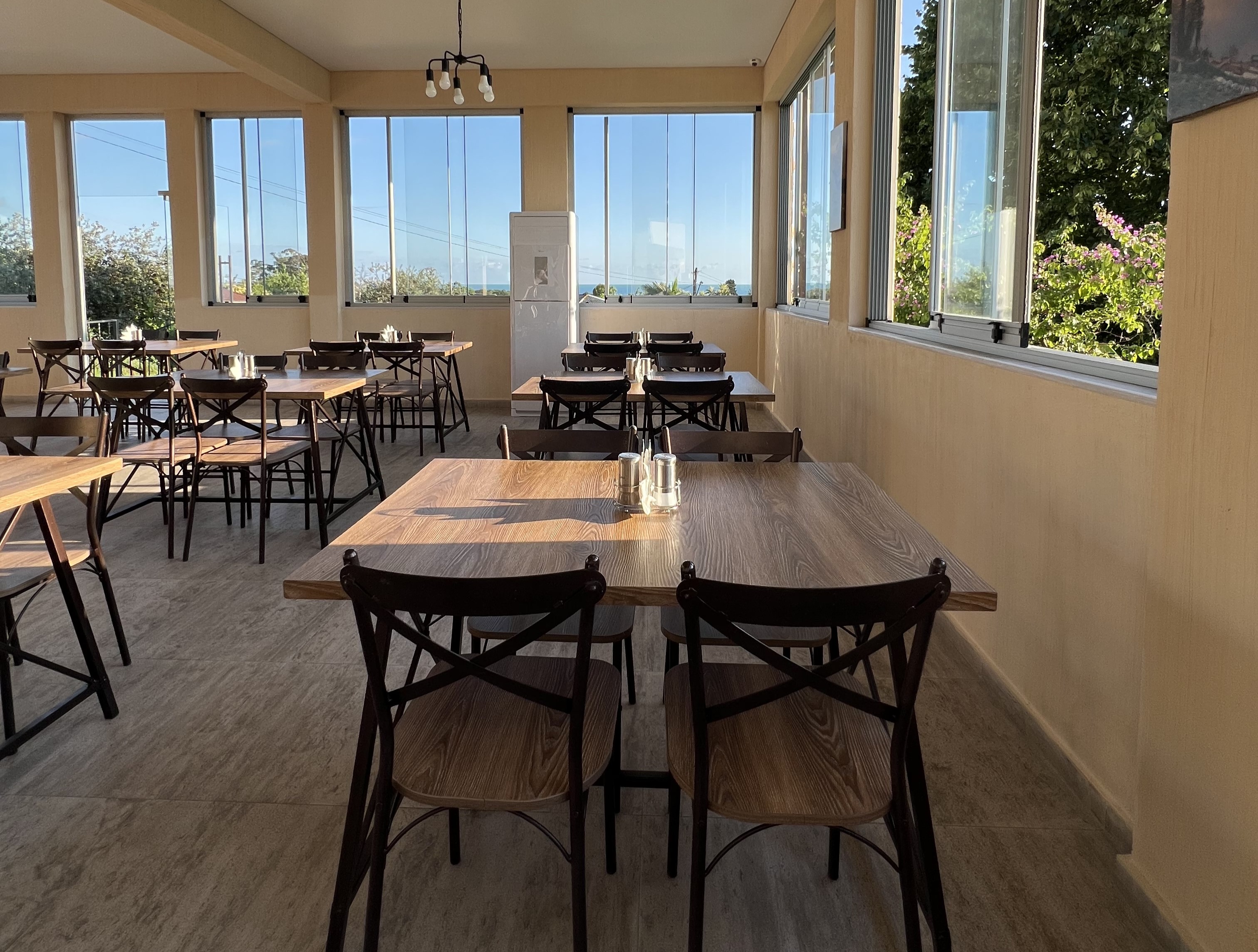 Бар-столовая