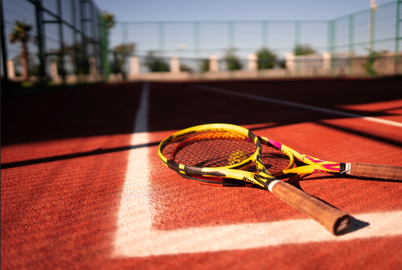 Теннисный корт