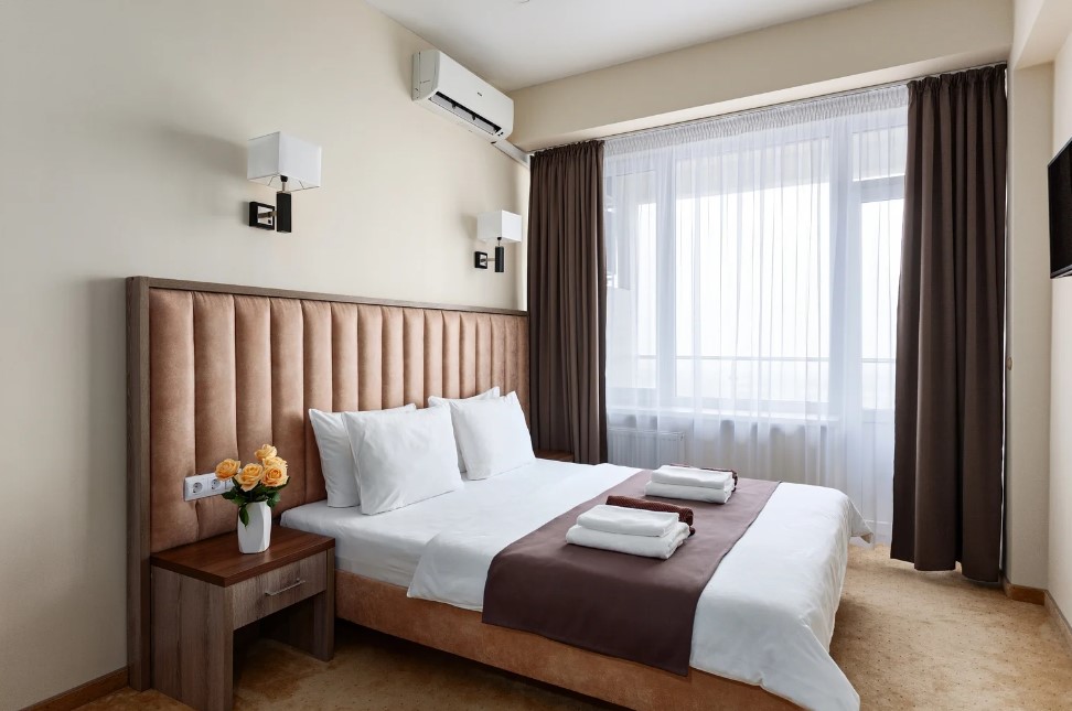 Люкс 3-местный 2-комнатный (с балконом)