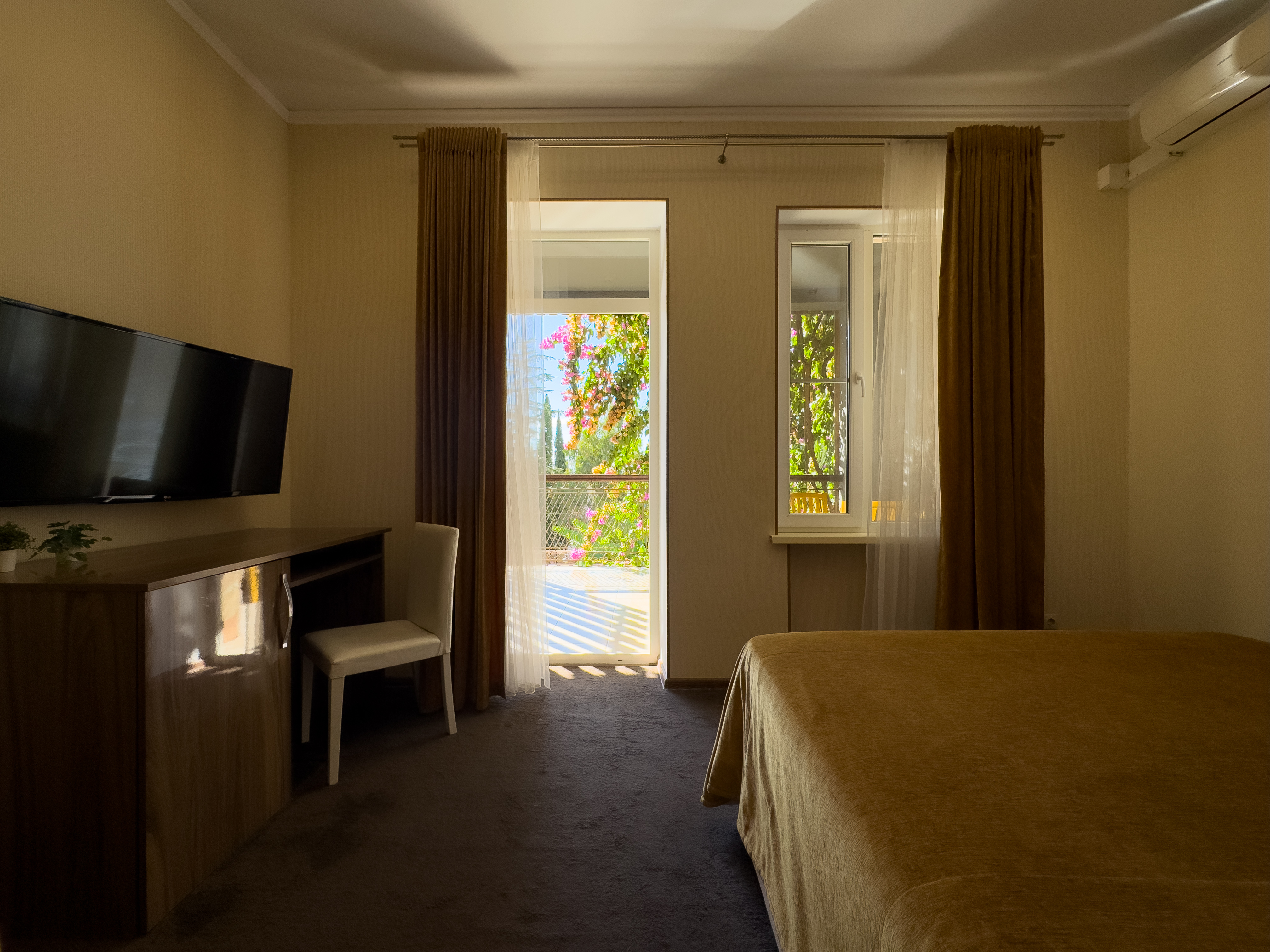 Стандартный 2-местный 1-комнатный (с балконом)