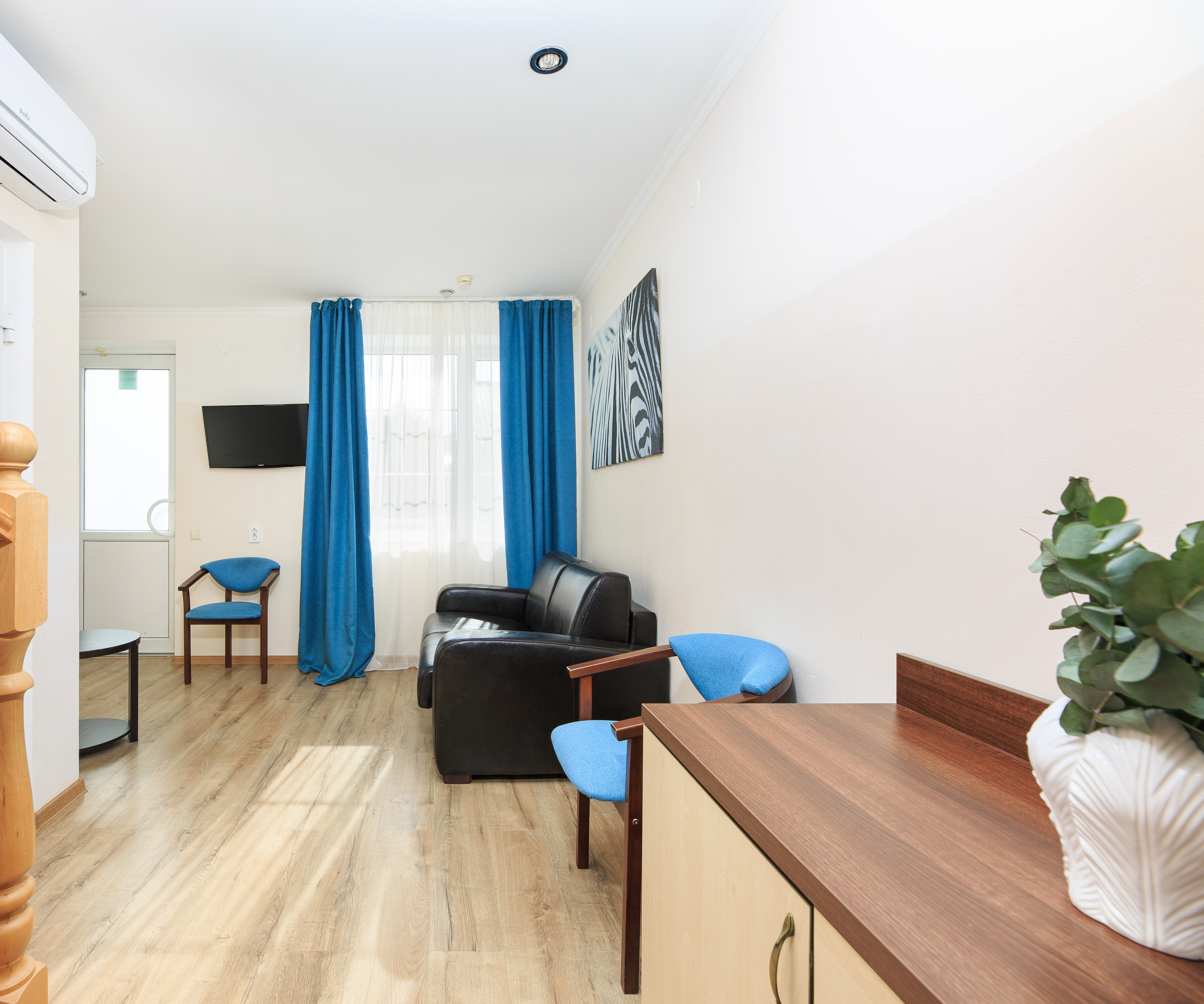 Апартаменты 2-местный 2-комнатный 2-уровневый