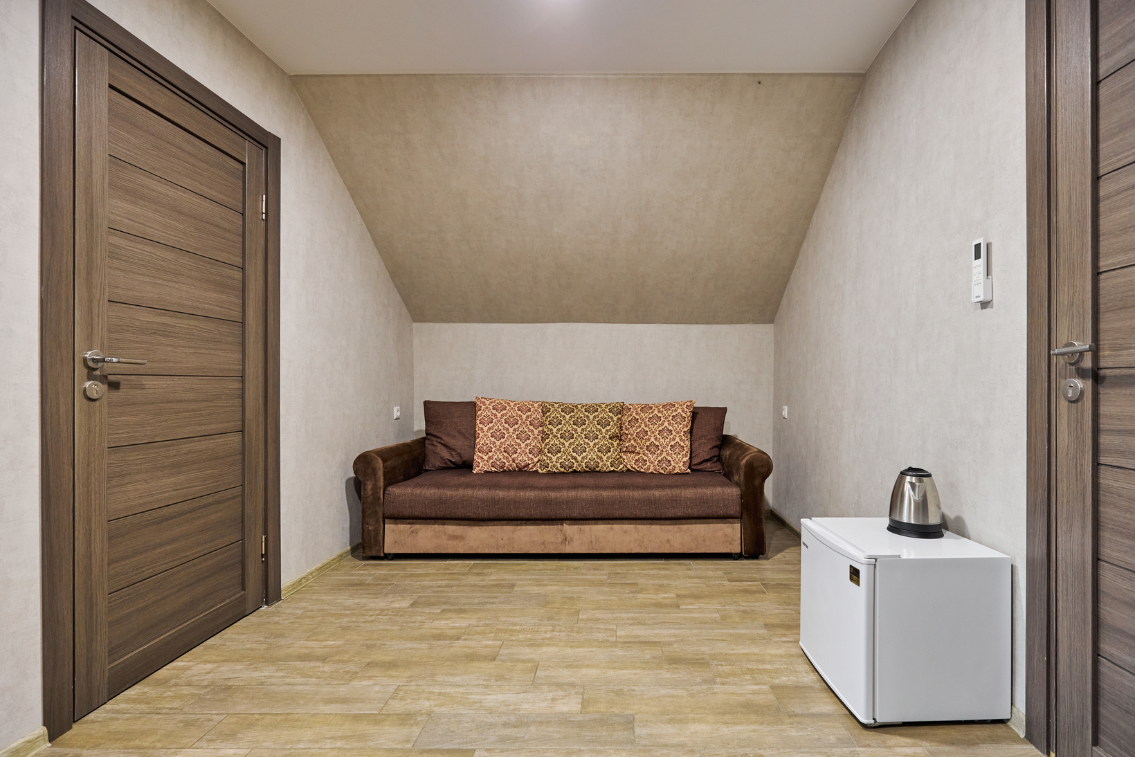 Джуниор Сюит 6-местный  3-комнатный