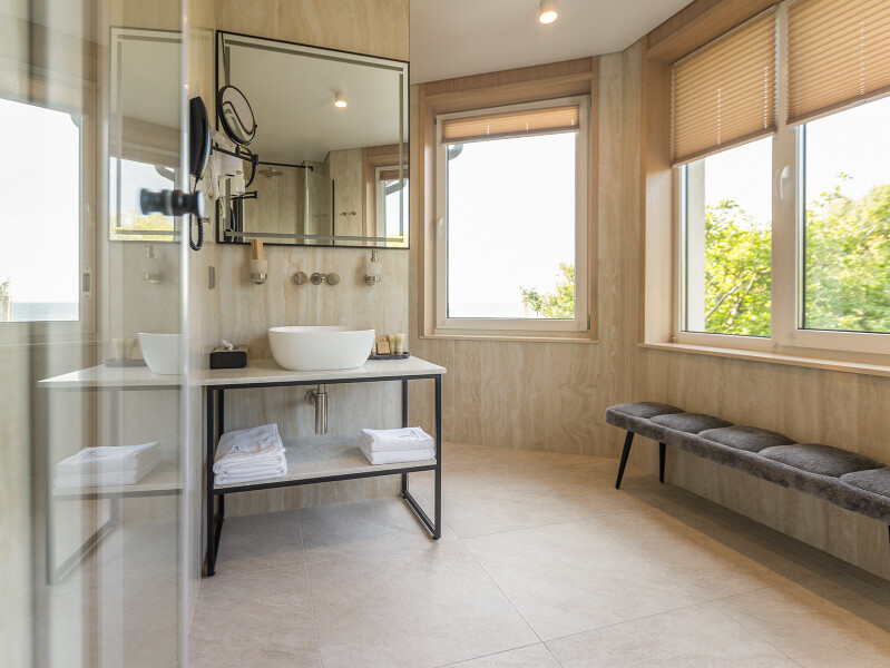 Люкс 2-местный 1-комнатный (с видом на море, 4*)