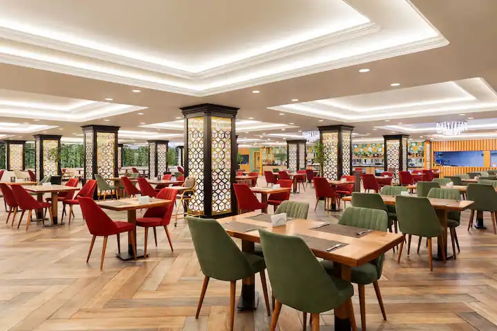 Wyndham Hotel Baku (бывш. Rich Hotel)