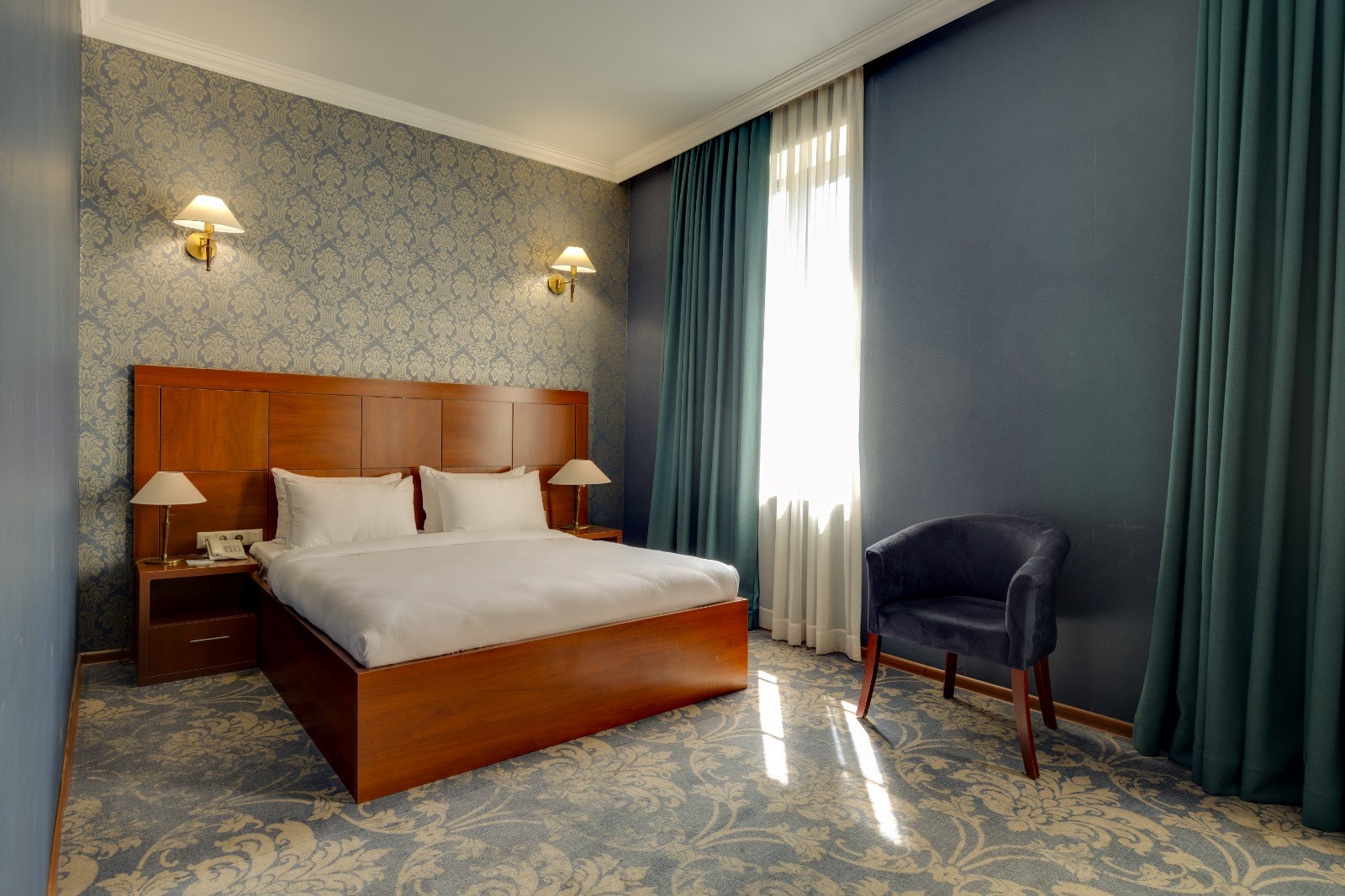 Astoria 4* Hotel