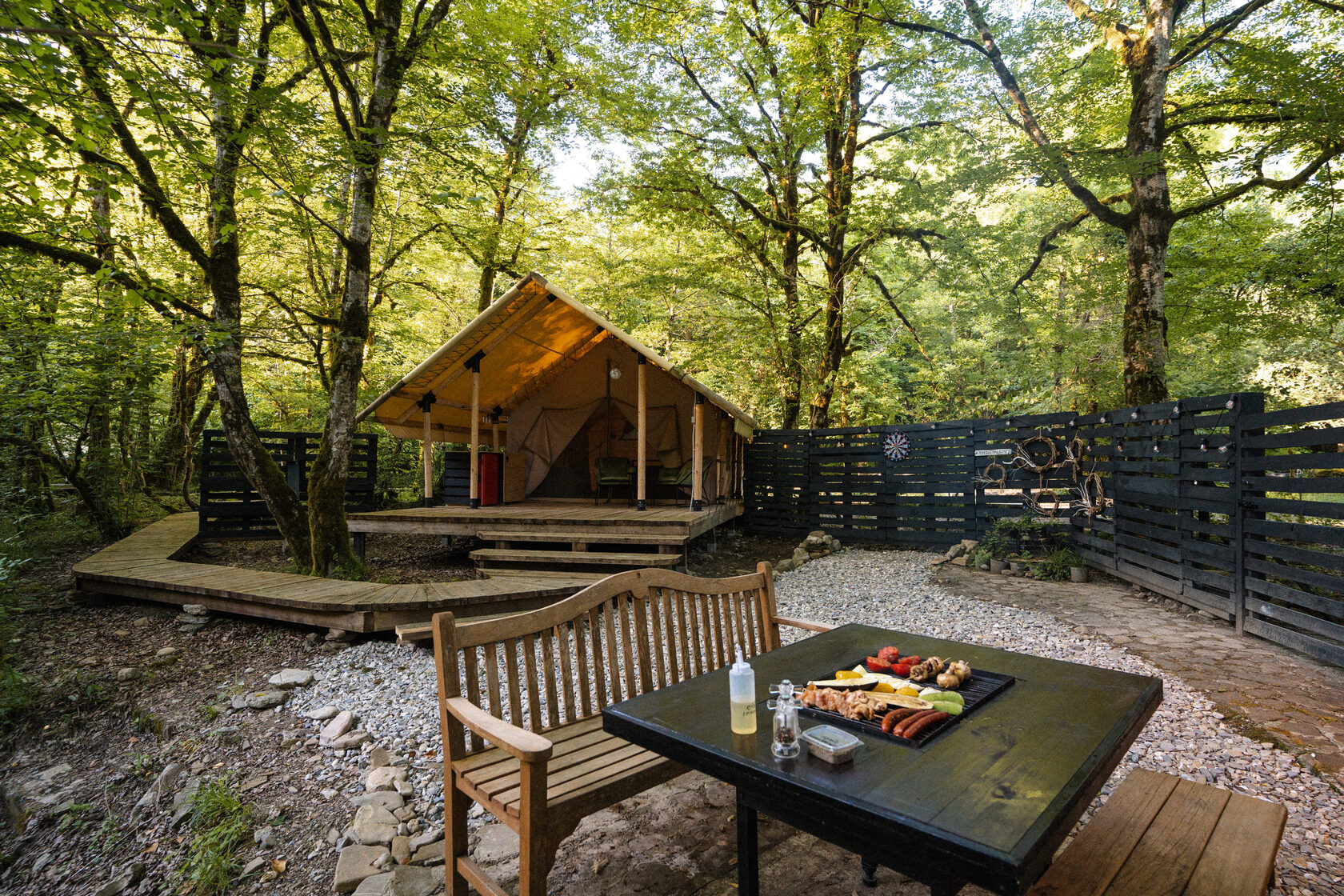 Шатер 2-местный (BBQ Place)