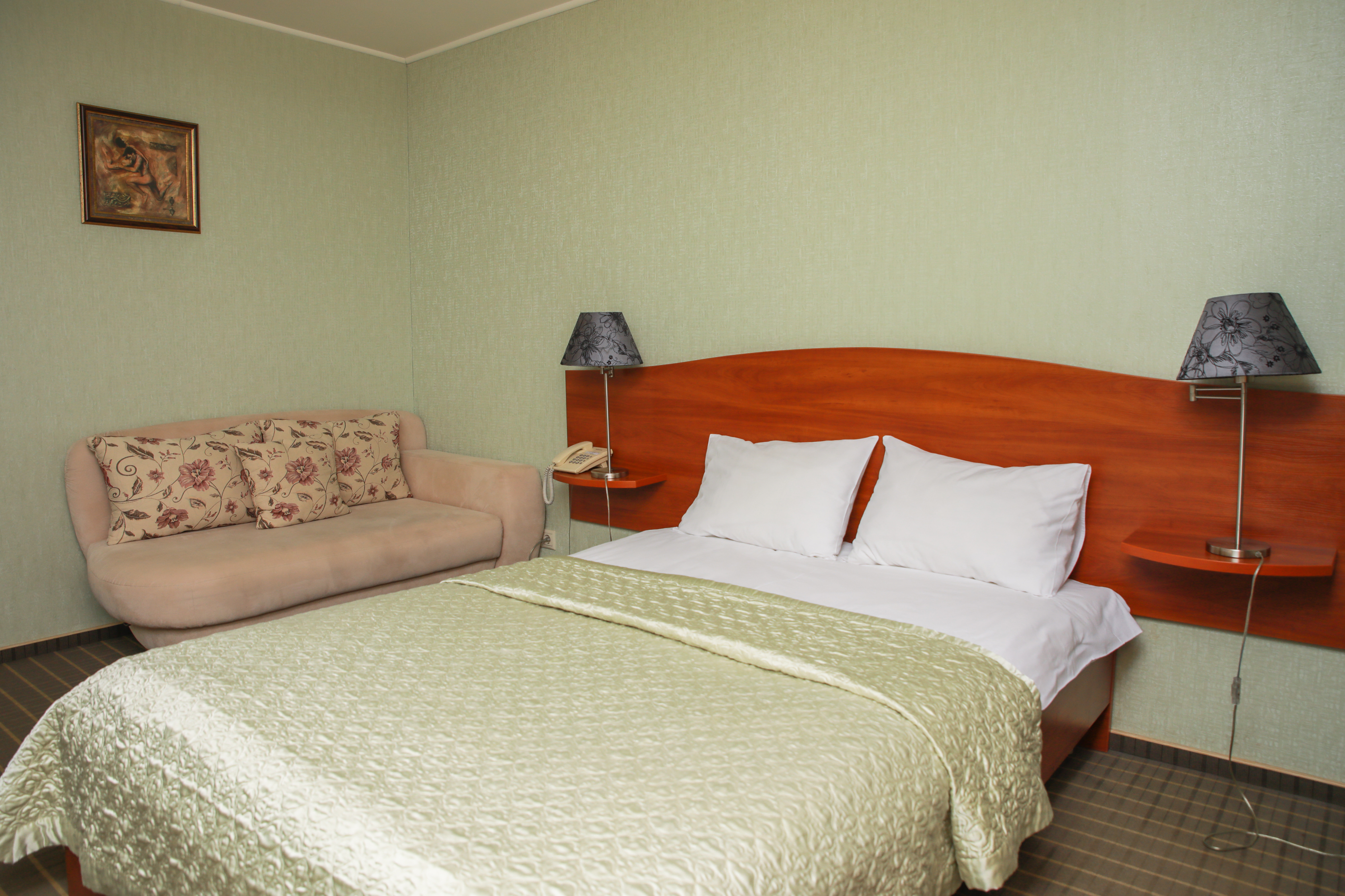 Suite (ЕКБ)