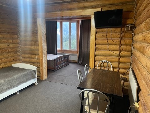 Люкс 4-местный 2-комнатный