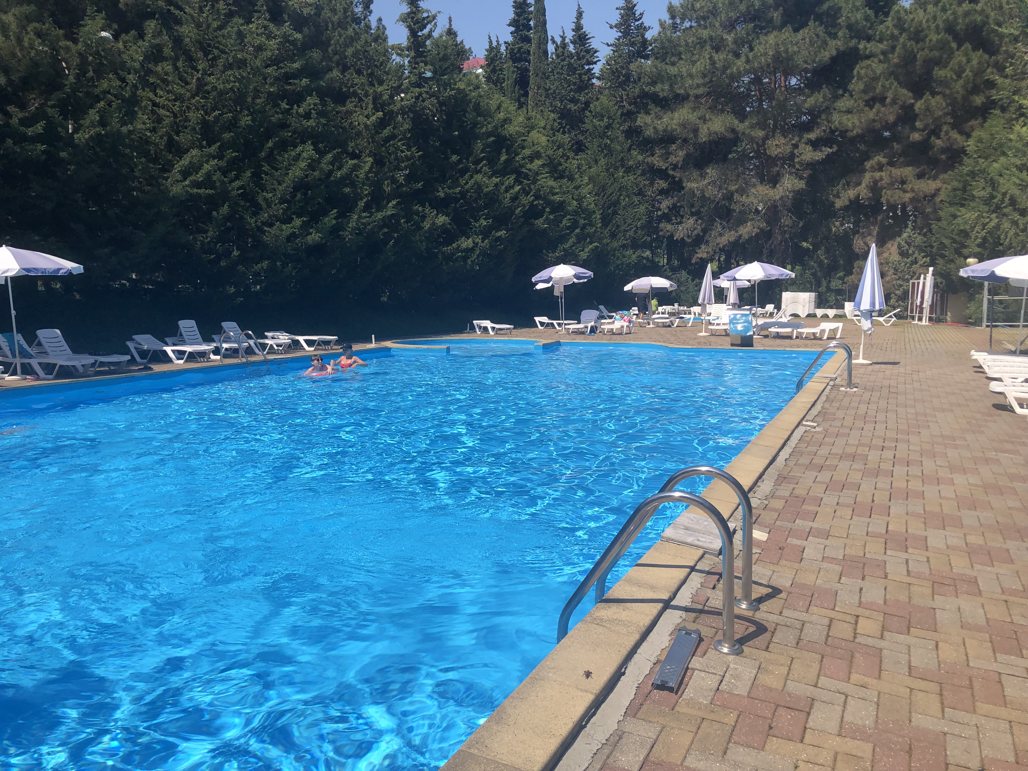 Бассейн открытый